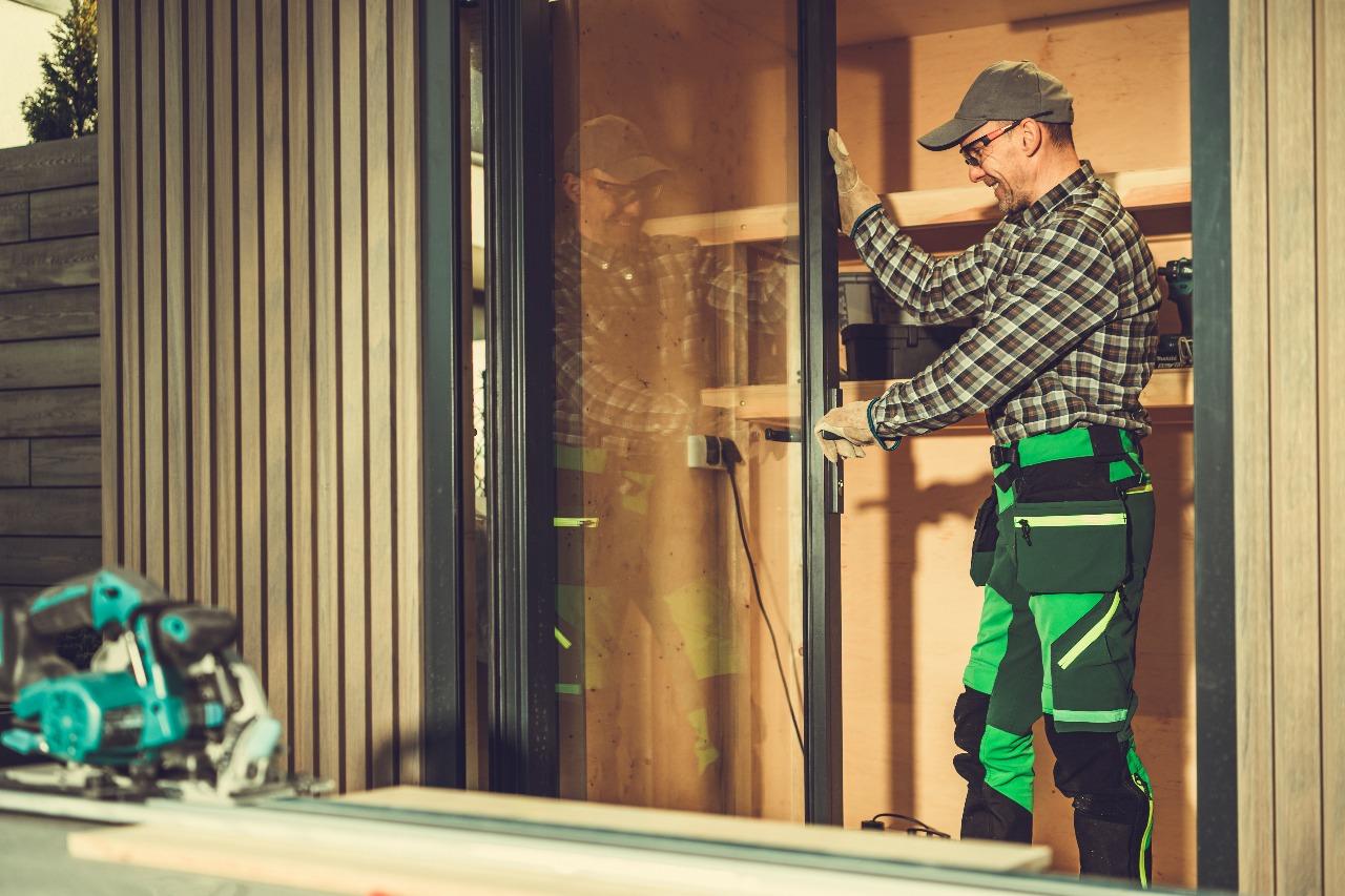 Sliding door repair in Jupiter FL